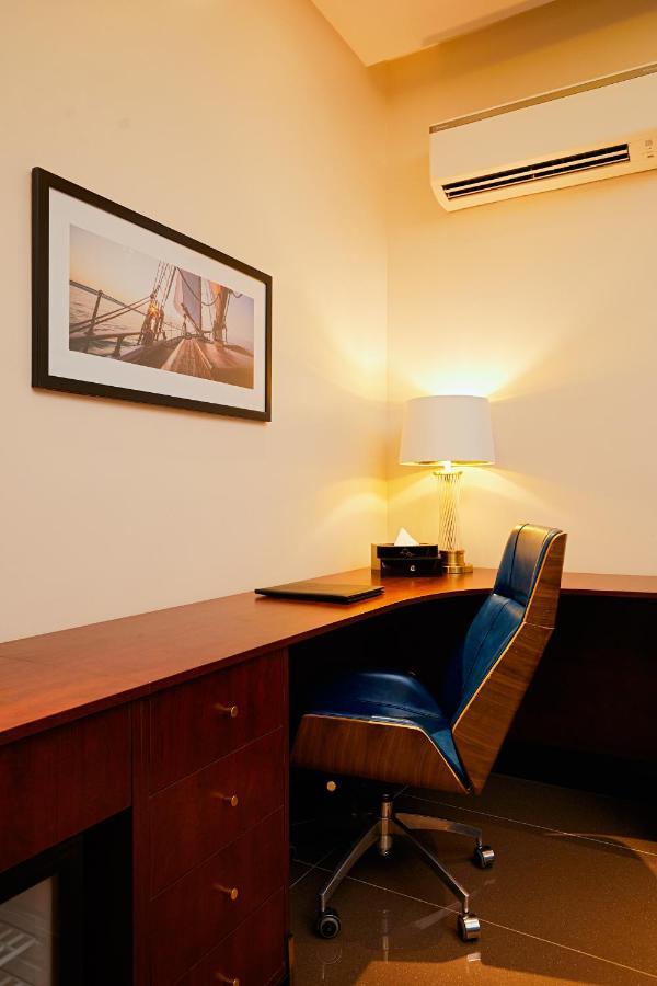 The Yacht Hotel Sea Front Lekki Phase 1 ลากอส ภายนอก รูปภาพ