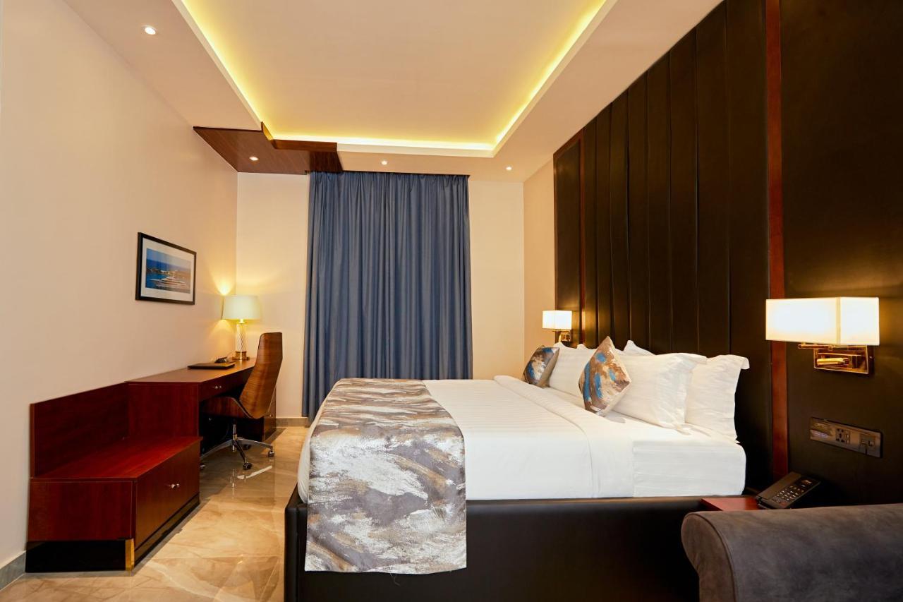 The Yacht Hotel Sea Front Lekki Phase 1 ลากอส ภายนอก รูปภาพ