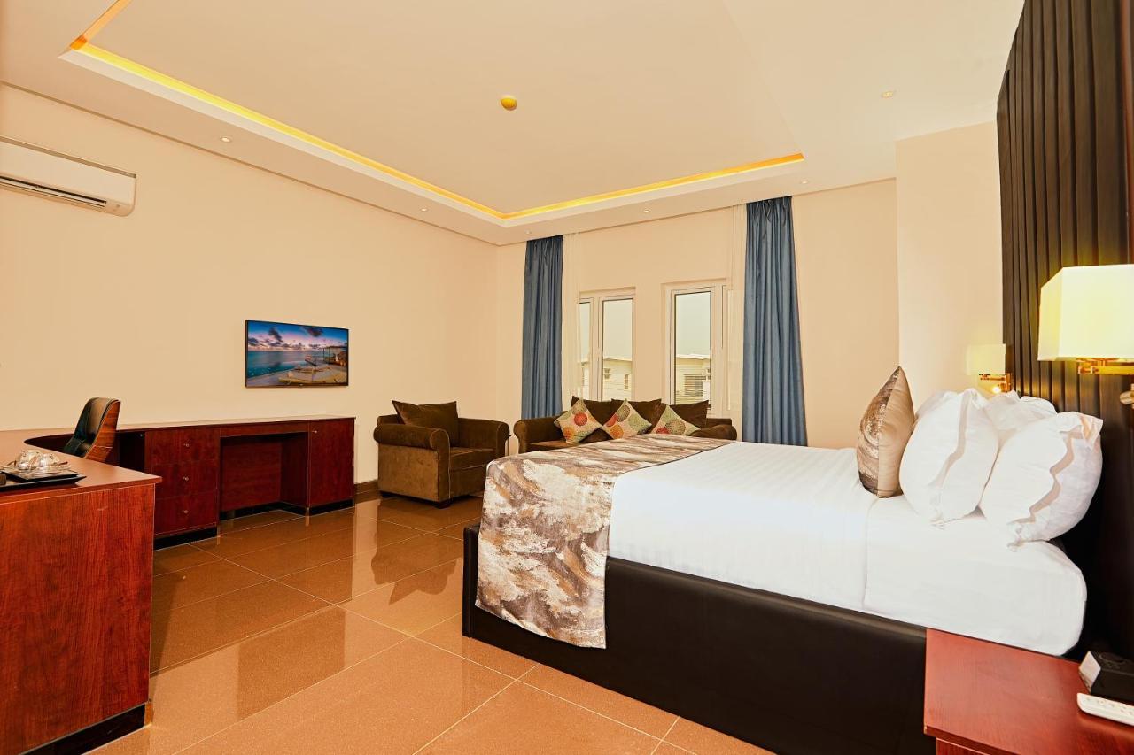 The Yacht Hotel Sea Front Lekki Phase 1 ลากอส ภายนอก รูปภาพ