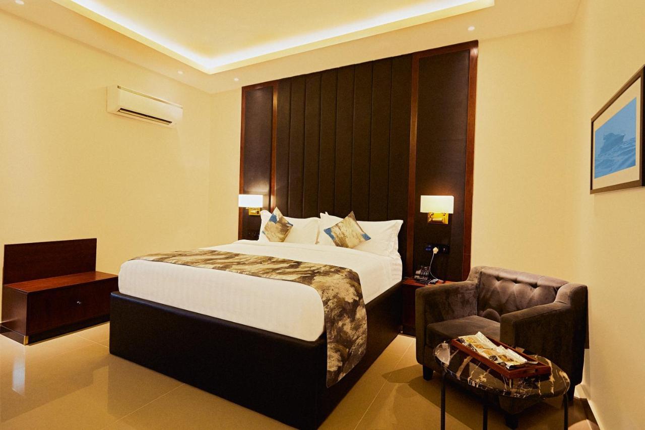 The Yacht Hotel Sea Front Lekki Phase 1 ลากอส ภายนอก รูปภาพ