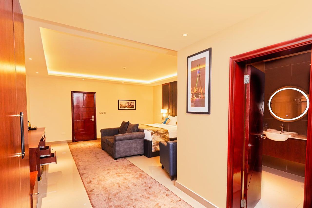 The Yacht Hotel Sea Front Lekki Phase 1 ลากอส ภายนอก รูปภาพ