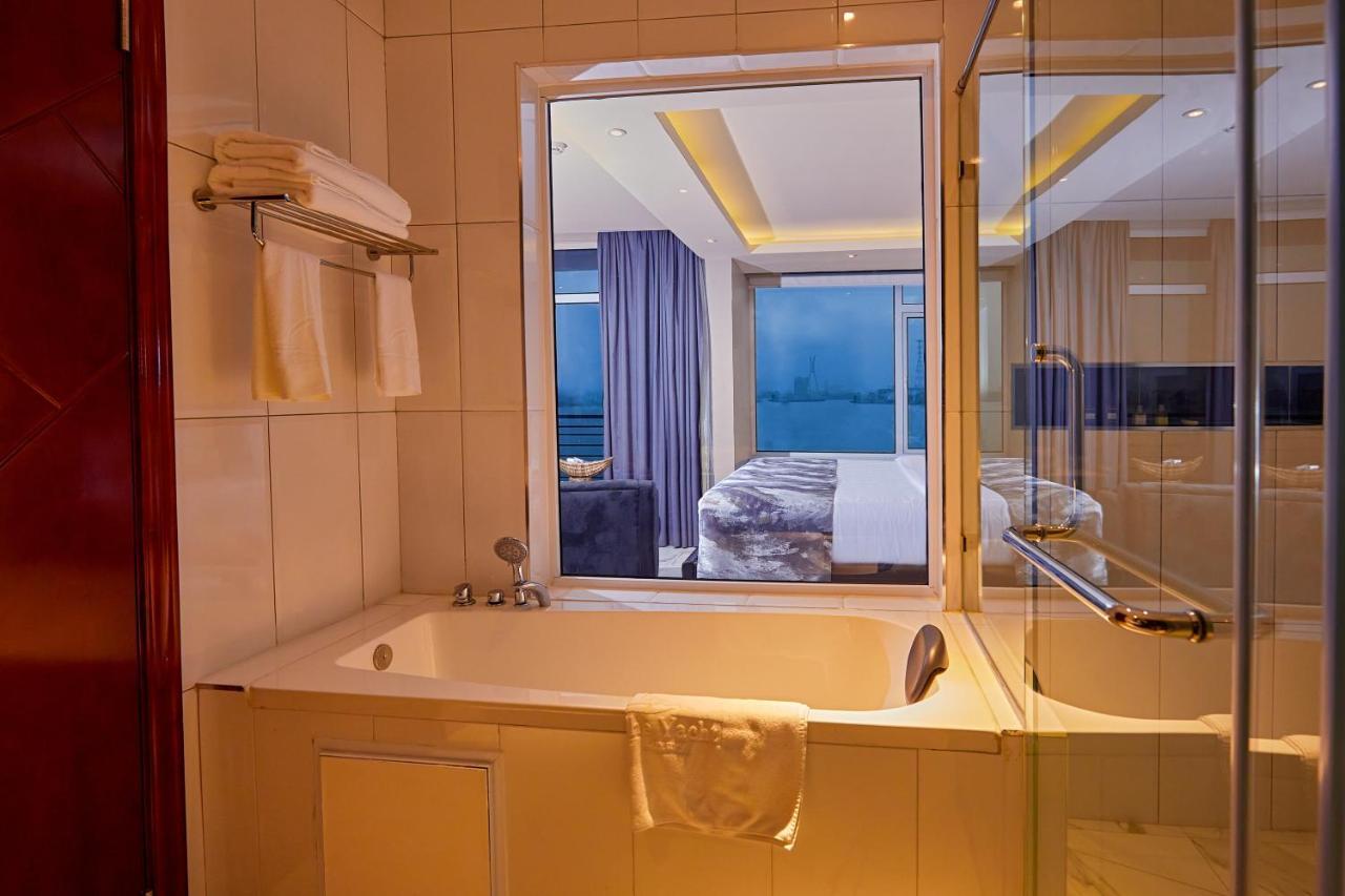 The Yacht Hotel Sea Front Lekki Phase 1 ลากอส ภายนอก รูปภาพ