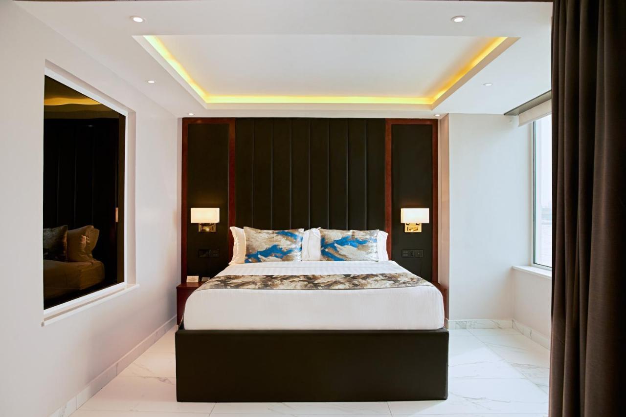 The Yacht Hotel Sea Front Lekki Phase 1 ลากอส ภายนอก รูปภาพ