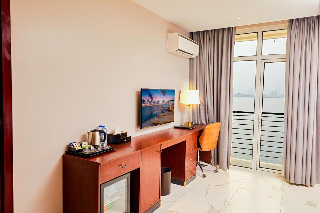 The Yacht Hotel Sea Front Lekki Phase 1 ลากอส ภายนอก รูปภาพ