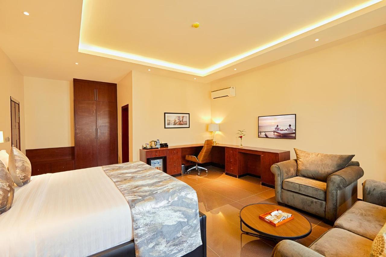 The Yacht Hotel Sea Front Lekki Phase 1 ลากอส ภายนอก รูปภาพ
